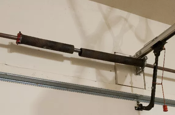 Ressort de porte de garage brisé 